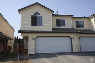 Building Photo - 6033 Spruce Meadows Loop