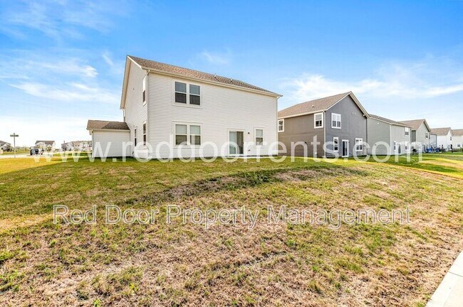 Foto del edificio - 2224 Boxwood Dr