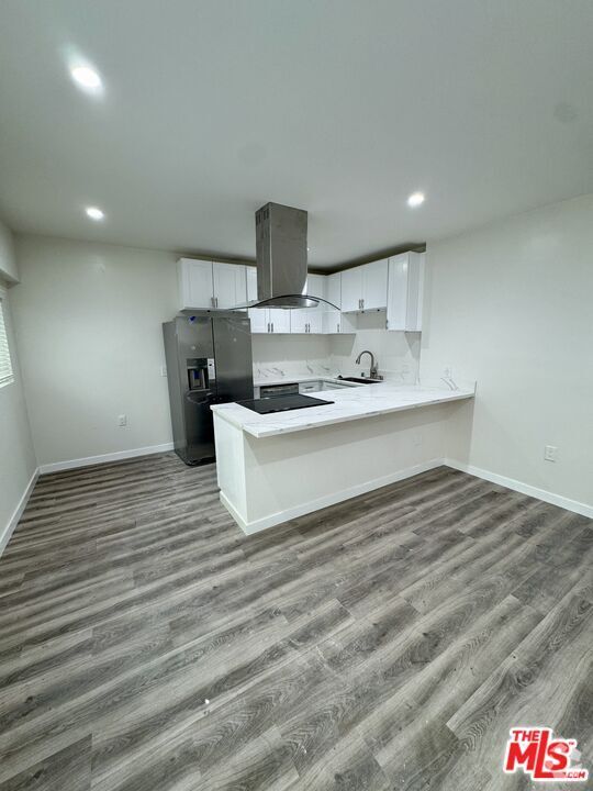 Building Photo - 2424 Ocean Park Blvd