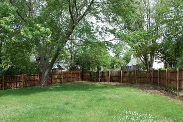 Building Photo - 2140 Templar Dr