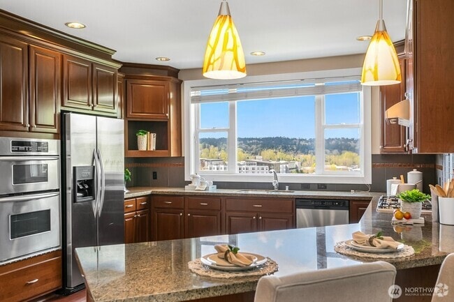 Building Photo - 8850 Redmond Woodinville Rd NE