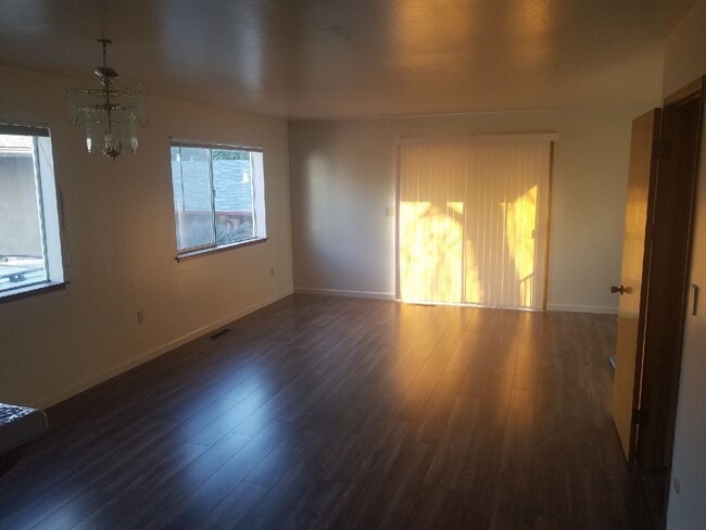 Foto del edificio - Racetrack 2