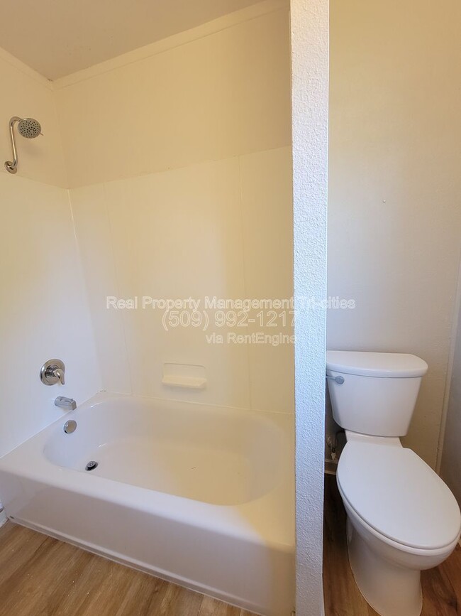 Foto del edificio - 1005 Torbett St