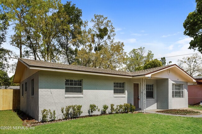 Building Photo - 8371 Fury Dr