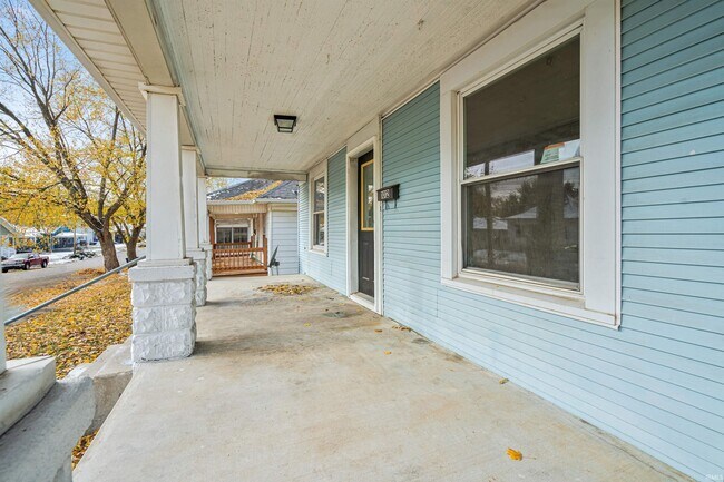 Foto del edificio - 1012 E Taylor St