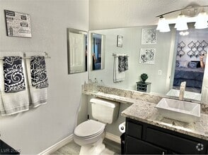 Building Photo - 2700 Lodestone Dr