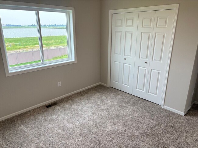 Foto del edificio - For Rent: Sleek New Construction | 3 Bed, ...