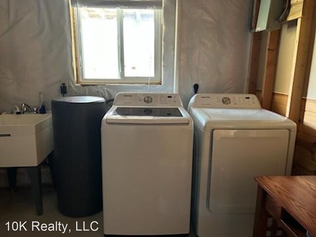 Foto del edificio - 3 br, 2 bath House - 8191 Fairway Lane