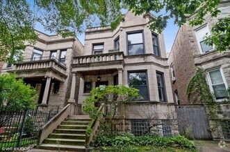 Building Photo - 1211 W Addison St