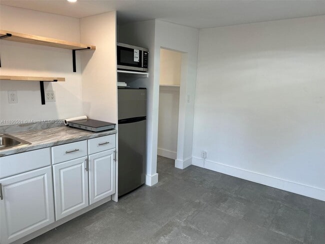 Foto del edificio - 80 NE 133rd St