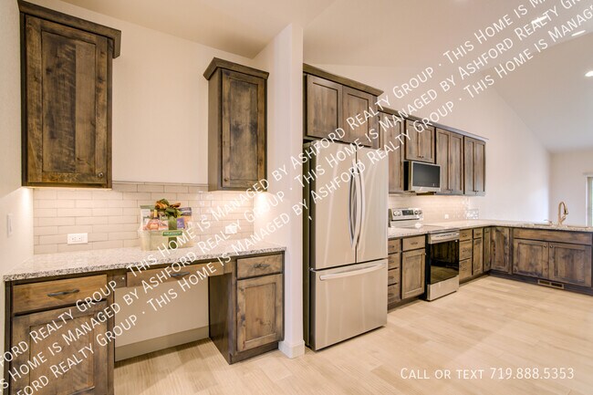 Photo - 518 Brecken Ct House