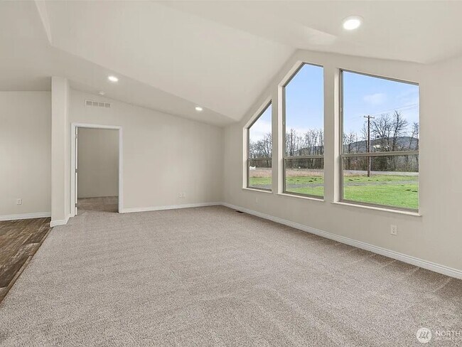 Foto del edificio - 216 Mossyrock Rd W