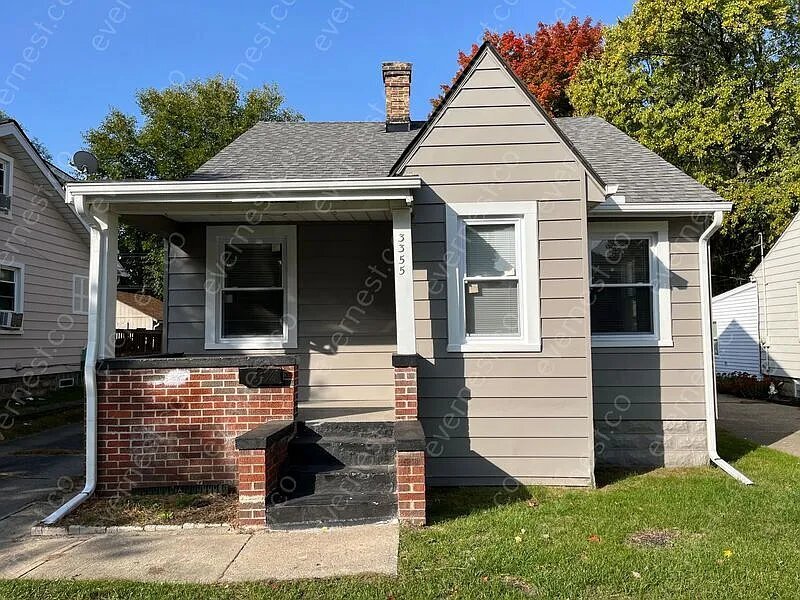 Foto principal - 3355 Curwood St