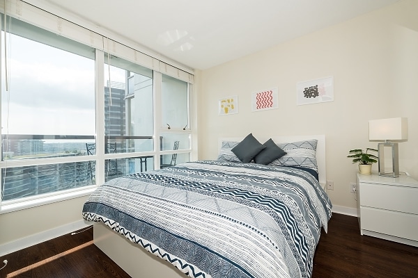 Building Photo - 928 Beatty St