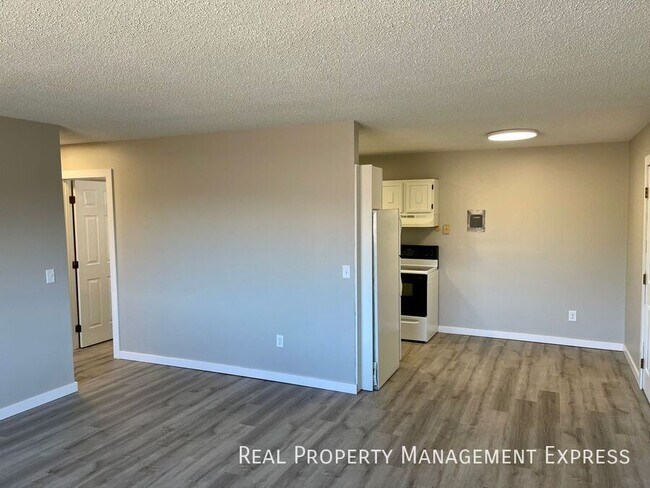 Foto del edificio - 2 Bedroom Apartment on the West Side