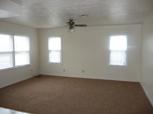 Foto del edificio - 2208 NW Walding Ave