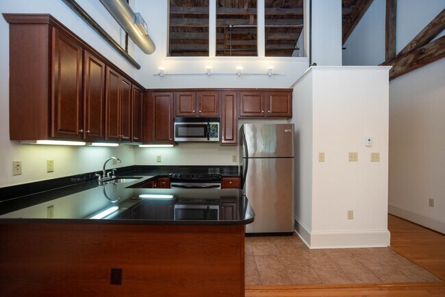 Foto del edificio - Flag Factory 10J