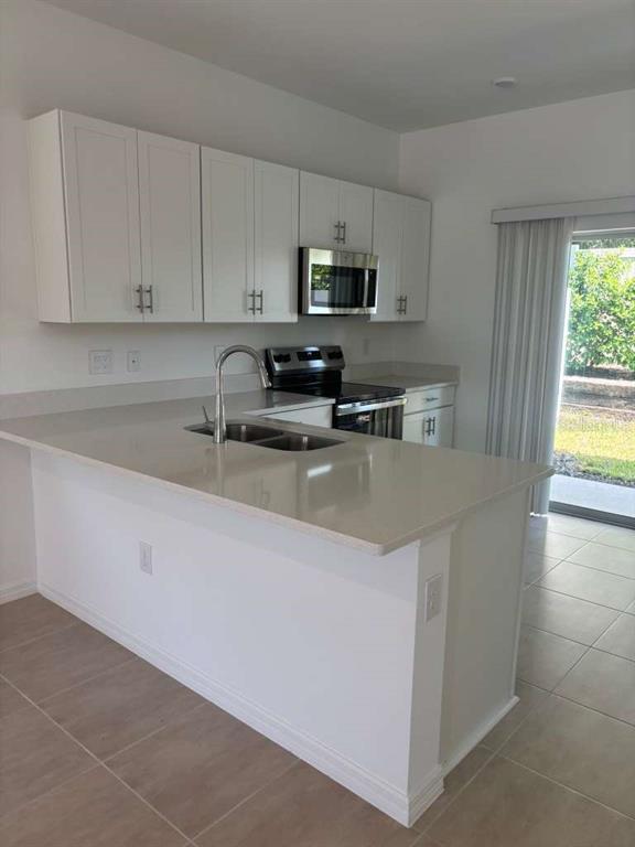 Foto del edificio - 8641 Daybreak St