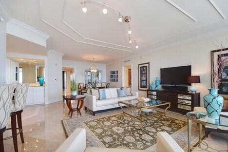Building Photo - 2700 N Ocean Dr