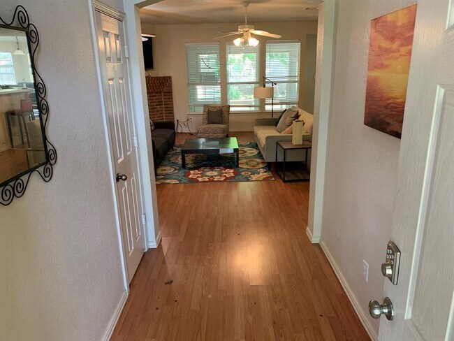 Building Photo - 2061 Turtle Cove Dr