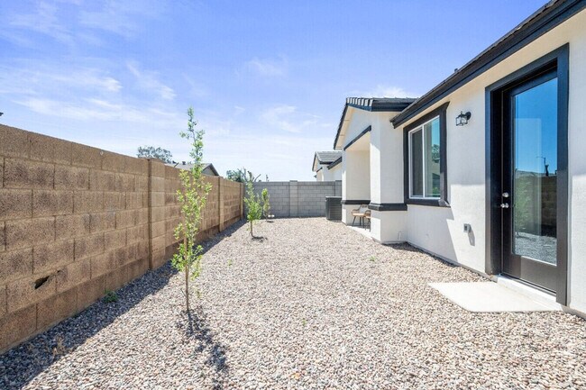 Foto del edificio - 6606 W Paradise Ln