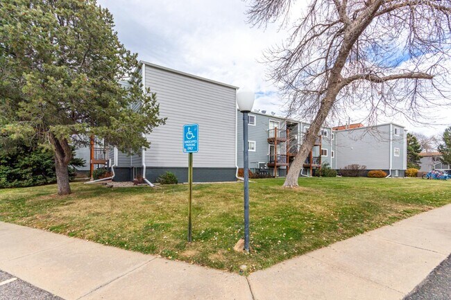 Foto del edificio - 16359 W 10th Ave