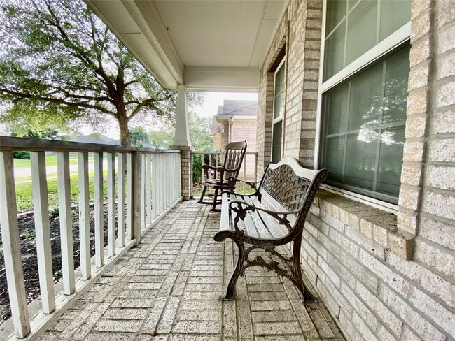 Foto del edificio - 9414 Glendown Ln