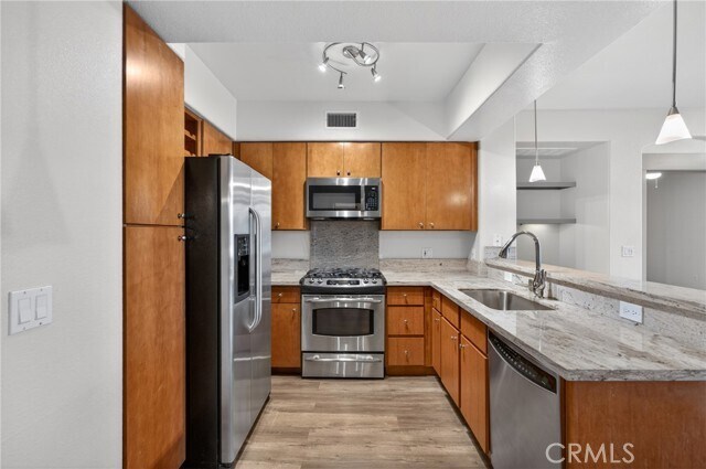 Building Photo - 24535 Town Center Dr
