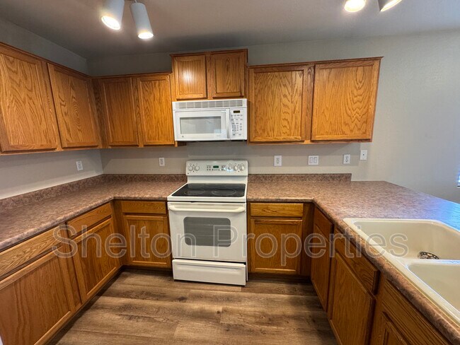 Foto del edificio - 10153 N 115th Dr