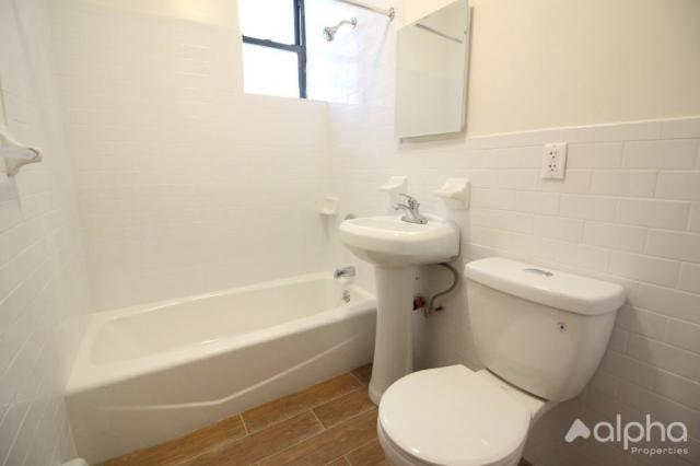 Foto del edificio - 1 bedroom in BROOKLYN NY 11211