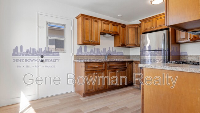 Foto del edificio - 781 Cypress Ave