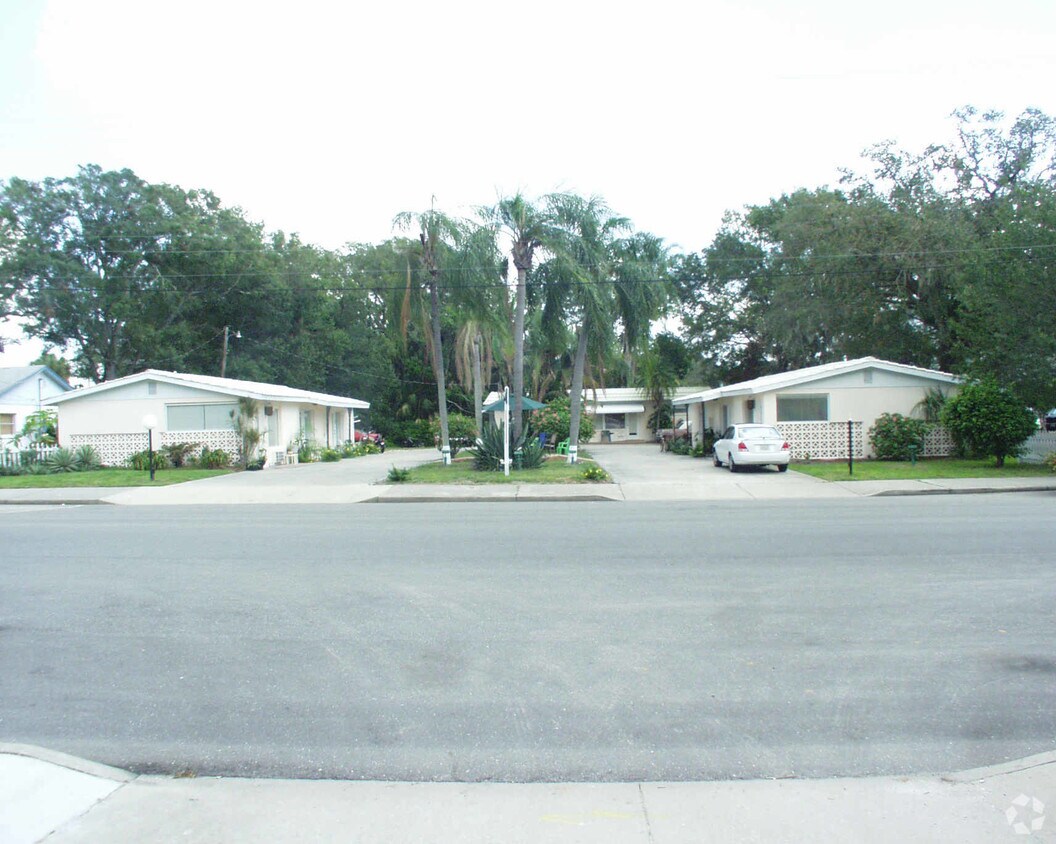 Foto del edificio - 336 10th Ave W