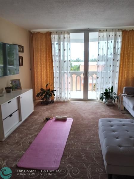 Foto del edificio - 3199 S Ocean Dr