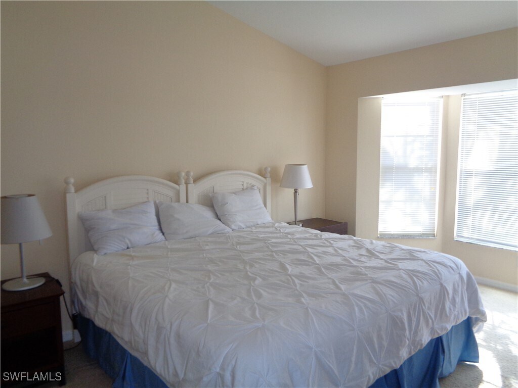 Foto principal - 6115 Reserve Cir