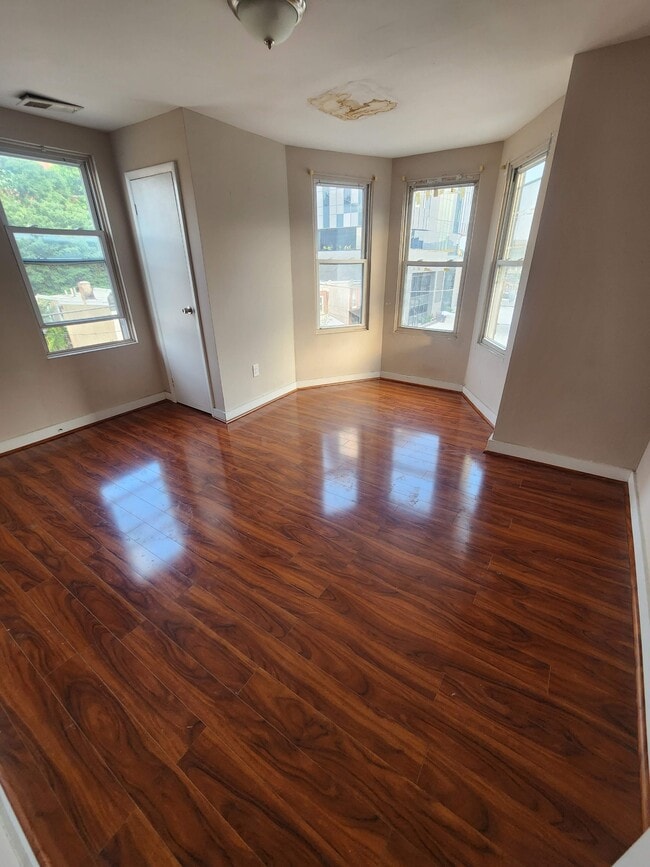 Photo - 4200 Powelton Ave House