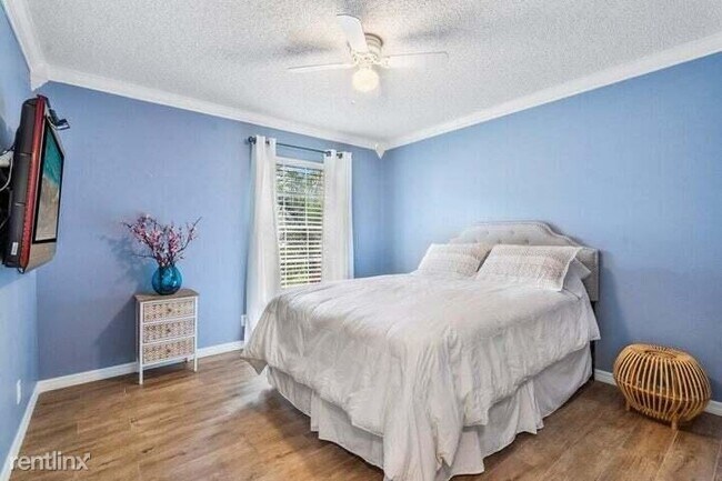 Foto del edificio - 3 br, 2 bath House - 3598 Woods Walk Blvd ...