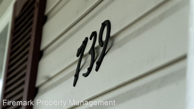 Foto del edificio - 3 br, 2 bath House - 739 Eaglesham Drive