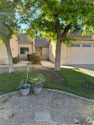 Building Photo - 3182 S Ragen Dr
