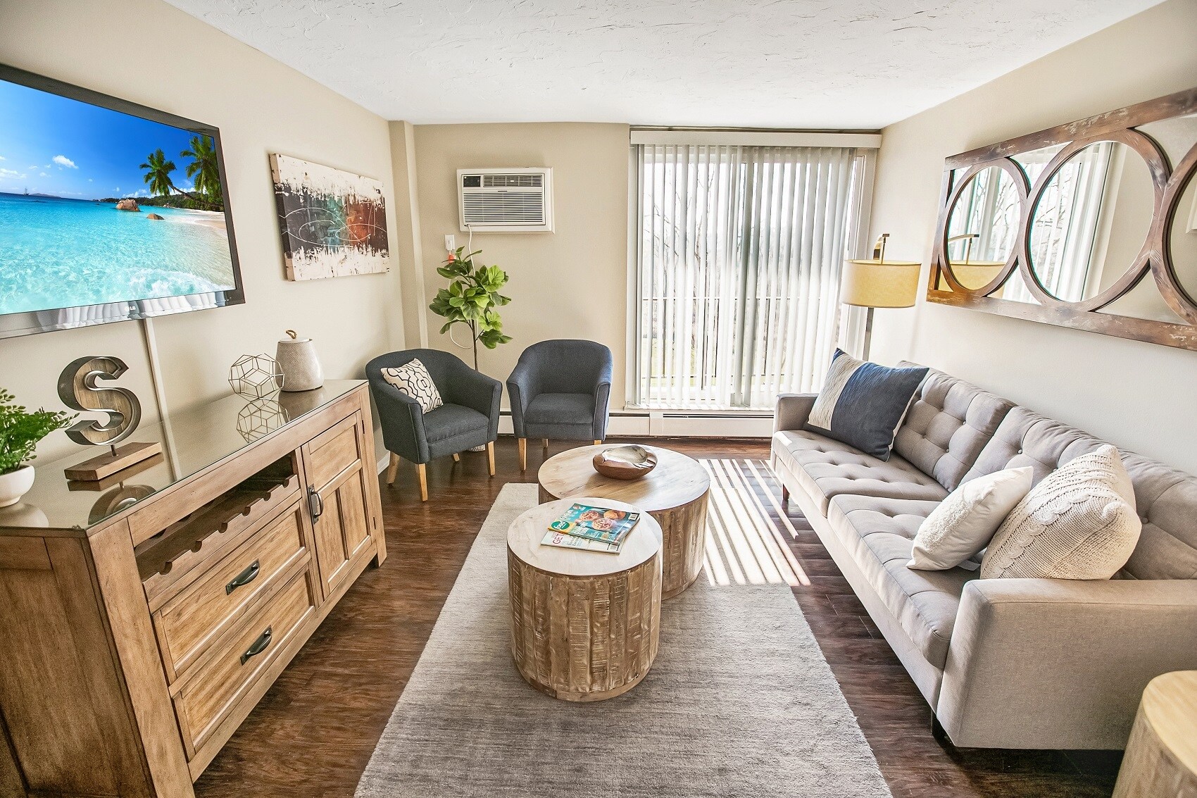 Solon Club Apartment Homes – photo 2
