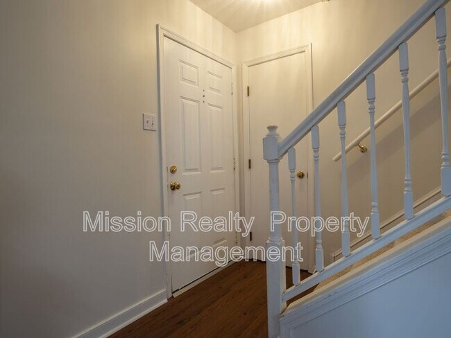 Foto del edificio - 2101 S Twilight Ln