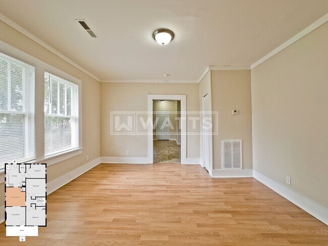 Foto del edificio - 3-Bedroom House in East Lake.