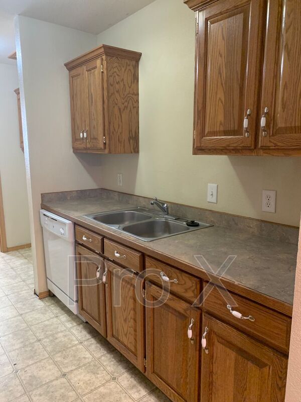 Building Photo - 4545 E. Zora