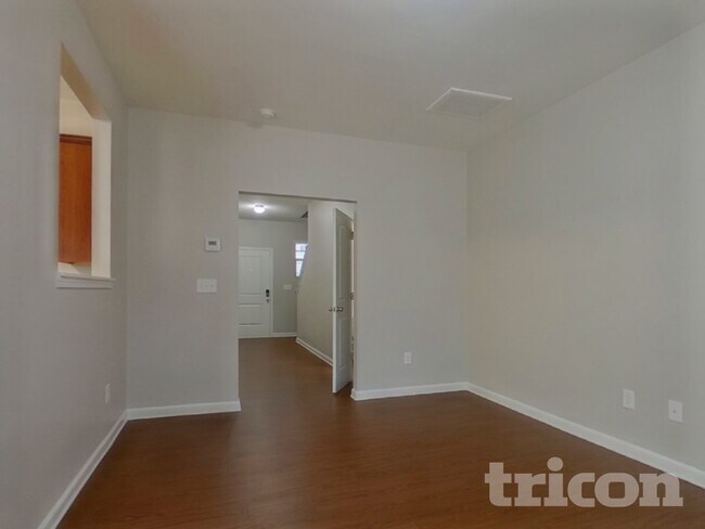 Foto del edificio - 2062 Aragon Lane