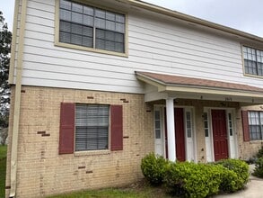 Building Photo - 2618 Old Bainbridge Rd