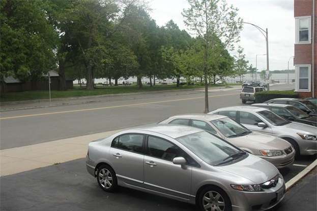 Foto del edificio - 125 Farragut Rd