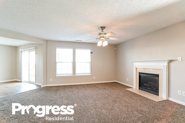 Building Photo - 14017 Lawrence Farm Ln
