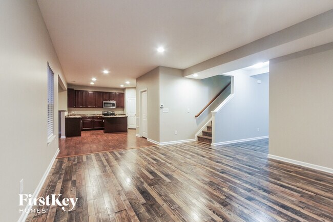 Building Photo - 8305 Wheatfield Dr