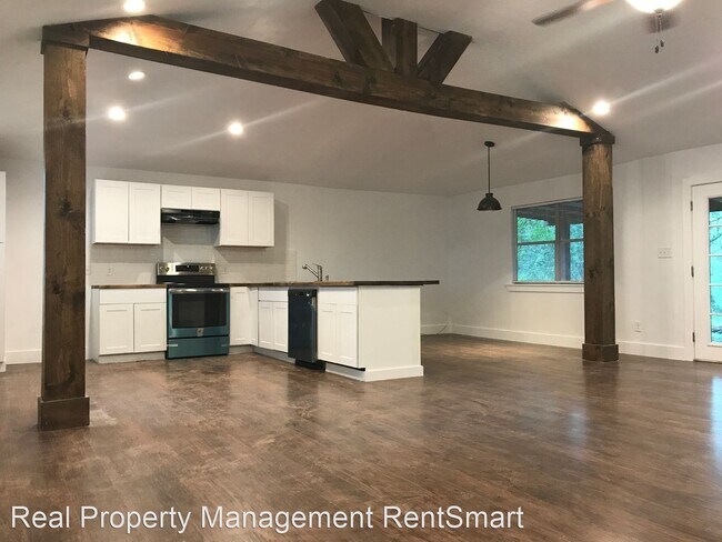 Building Photo - 3 br, 2 bath House - 8263 State Park Road