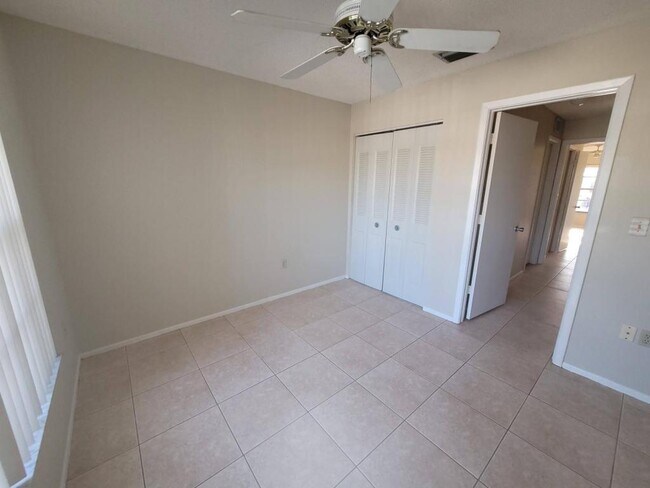 Foto del edificio - 2932 Stillwell Ct