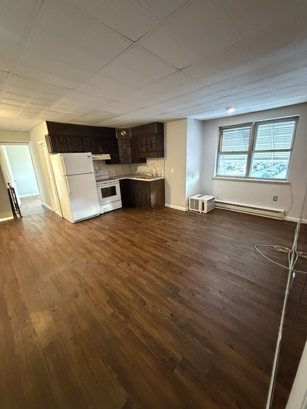 Foto principal - 2649 S Darien St